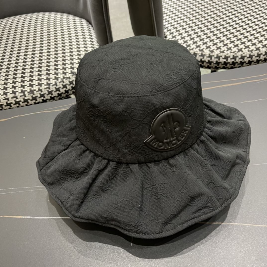 Moncler Caps